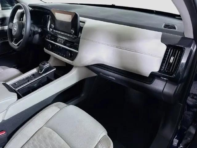 2024 Nissan Pathfinder SV FWD