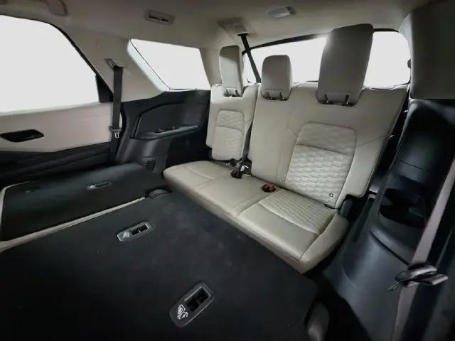 2024 Nissan Pathfinder SV FWD