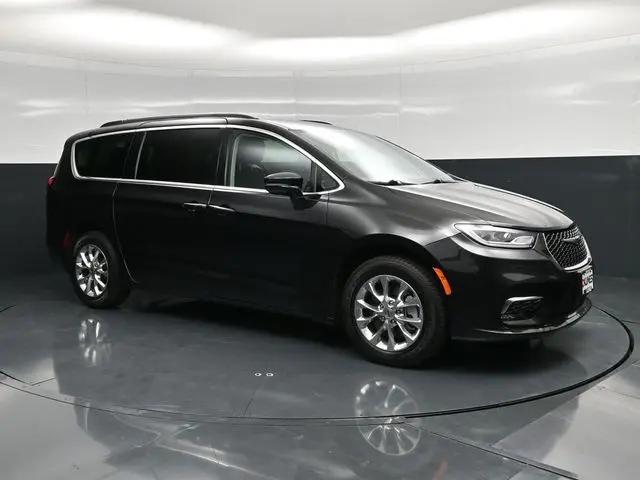 2022 Chrysler Pacifica Touring L AWD