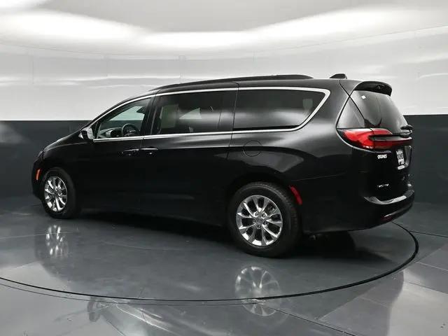 2022 Chrysler Pacifica Touring L AWD