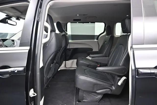 2022 Chrysler Pacifica Touring L AWD