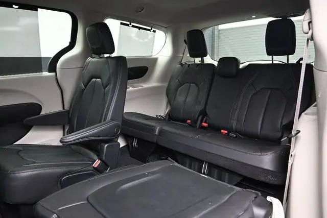 2022 Chrysler Pacifica Touring L AWD