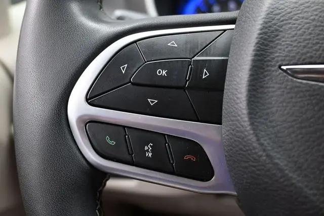 2022 Chrysler Pacifica Touring L AWD