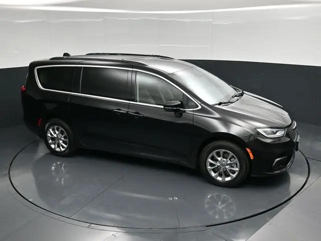2022 Chrysler Pacifica Touring L AWD