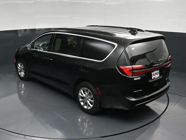 2022 Chrysler Pacifica Touring L AWD