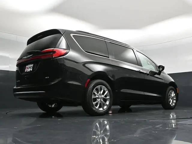 2022 Chrysler Pacifica Touring L AWD