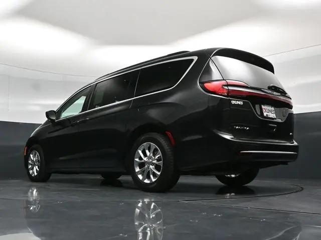 2022 Chrysler Pacifica Touring L AWD