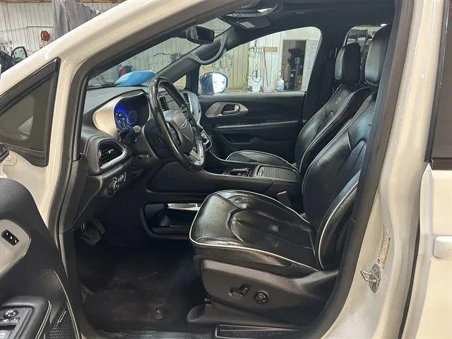 2023 Chrysler Pacifica Limited AWD