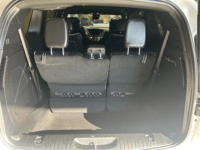 2023 Chrysler Pacifica Limited AWD