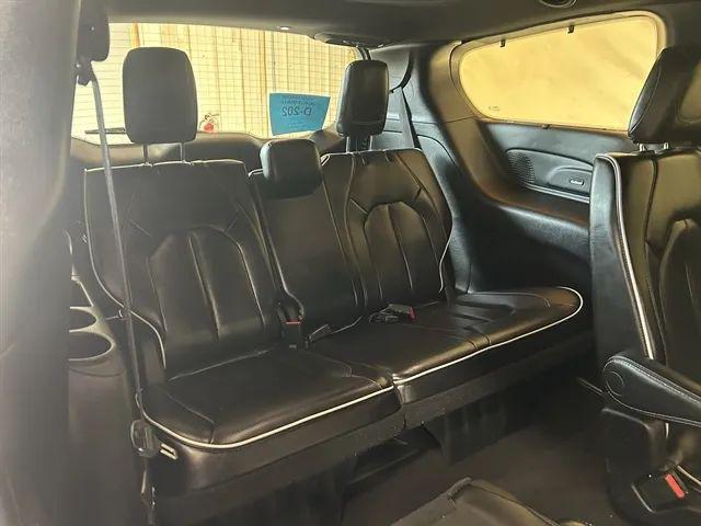 2023 Chrysler Pacifica Limited AWD