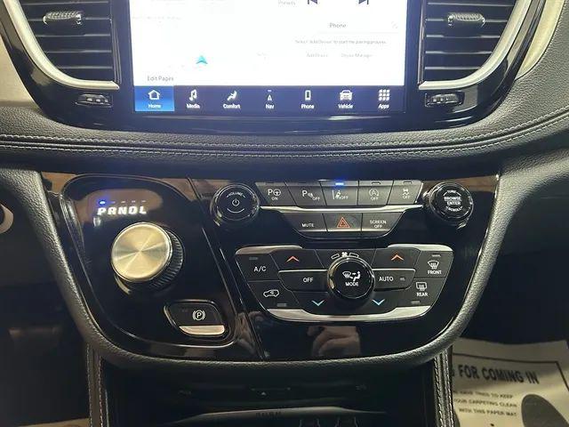 2023 Chrysler Pacifica Limited AWD