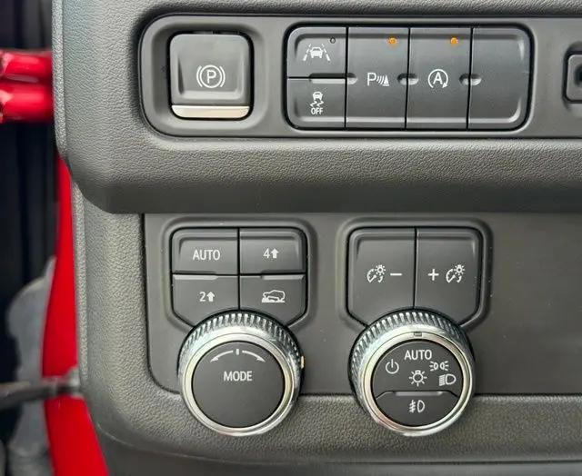 2023 GMC Yukon 4WD SLT