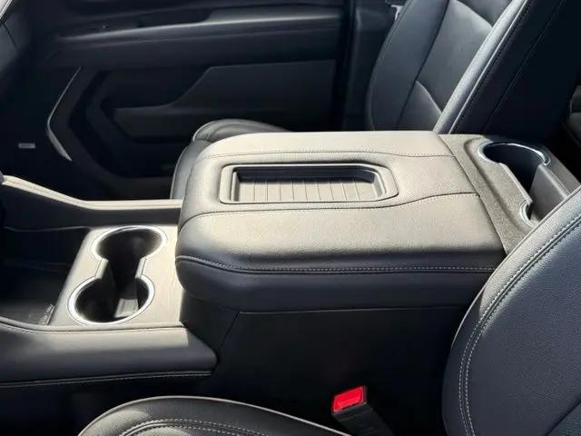 2023 GMC Yukon 4WD SLT