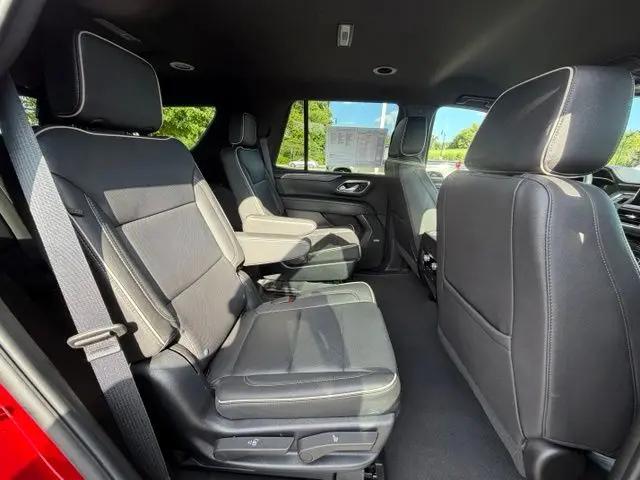 2023 GMC Yukon 4WD SLT