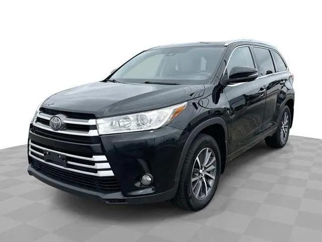 2017 Toyota Highlander for sale near Columbus, OH