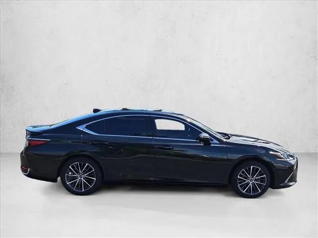 2025 Lexus ES 300h ES 300h