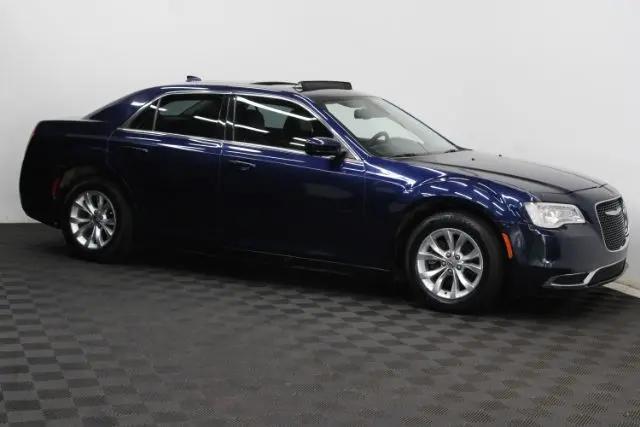 2016 Chrysler 300 Limited