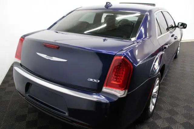 2016 Chrysler 300 Limited