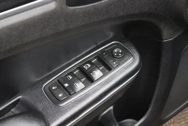 2016 Chrysler 300 Limited