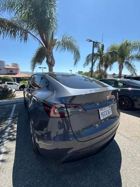 2023 Tesla Model Y Long Range Dual Motor All-Wheel Drive