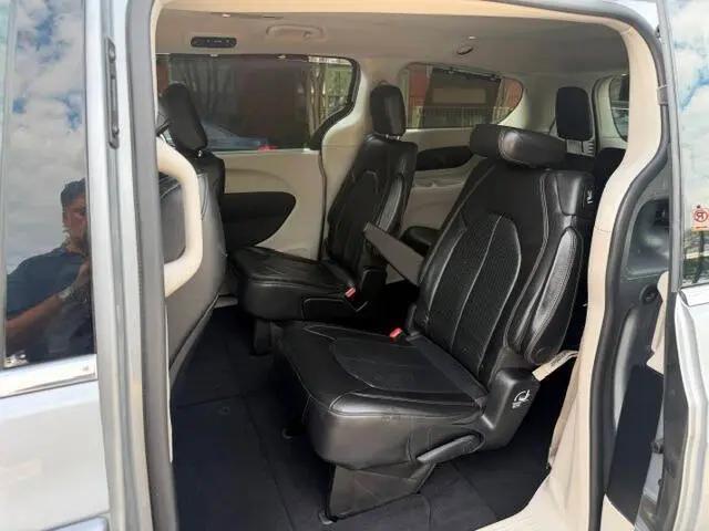 2020 Chrysler Pacifica Touring L