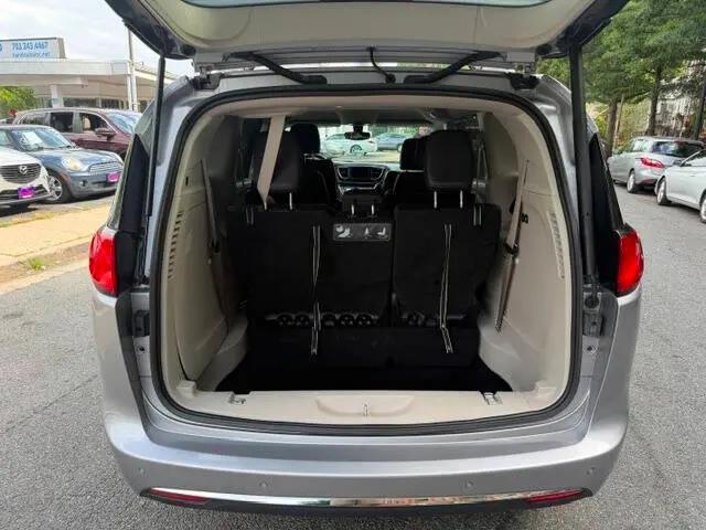 2020 Chrysler Pacifica Touring L