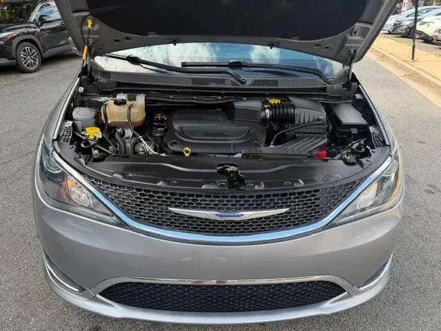 2020 Chrysler Pacifica Touring L