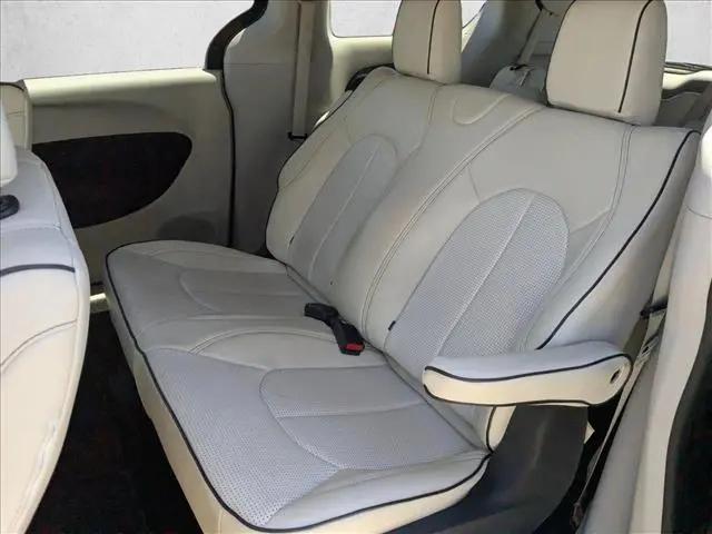 2018 Chrysler Pacifica L