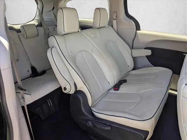 2018 Chrysler Pacifica L