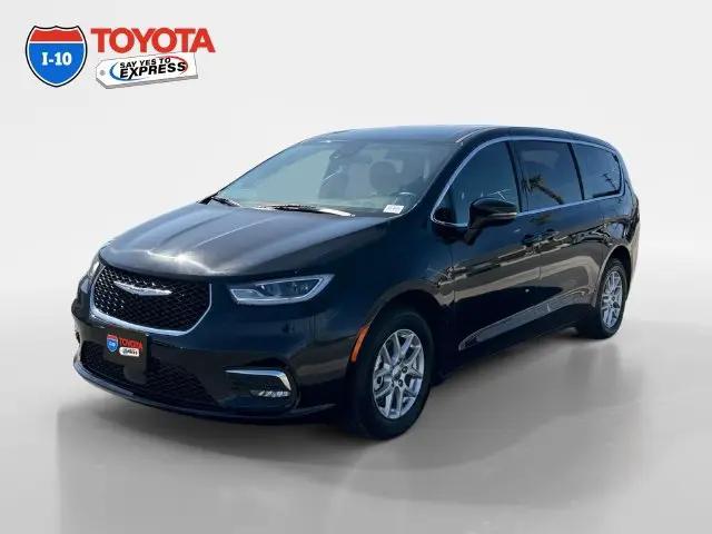 2025 Chrysler Pacifica Select for sale in Indio, CA