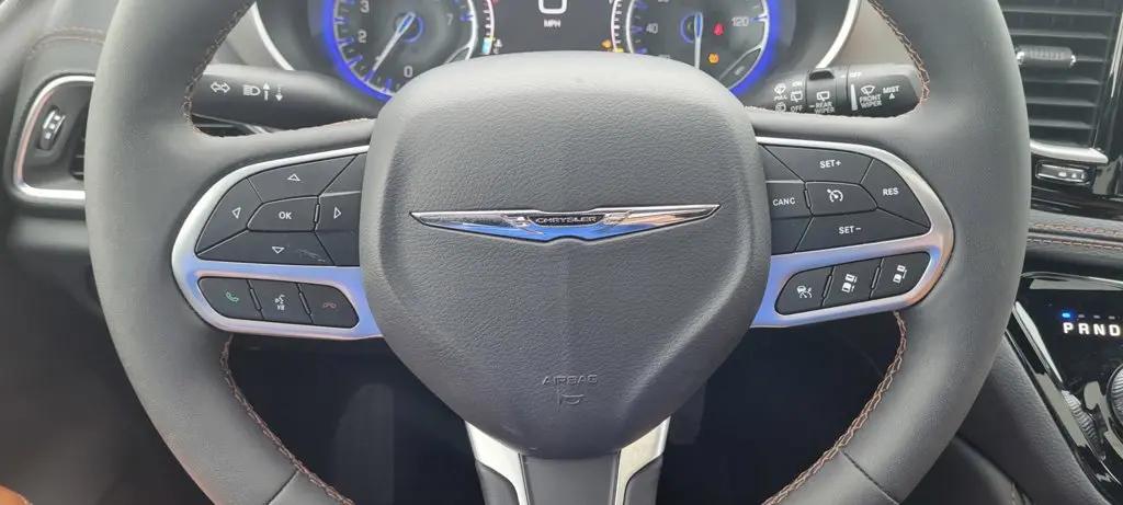 2025 Chrysler Pacifica Pinnacle AWD