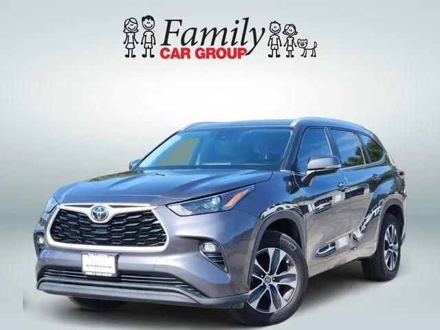 2023 Toyota Highlander XLE for sale in Arlington, TX