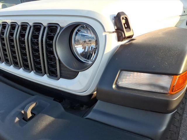 2025 Jeep Wrangler 4-Door Summit 4x4 2025 Jeep Wrangler 4-Door Summit 4x4