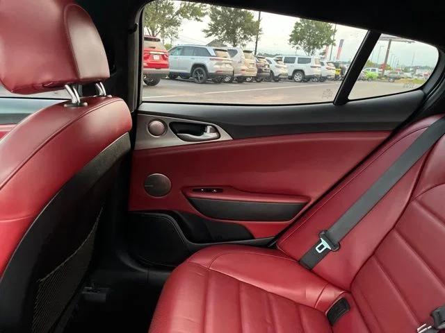 2021 Kia Stinger GT2