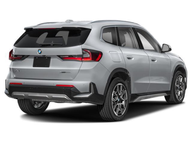 Used 2025 White BMW xDrive28i image 2