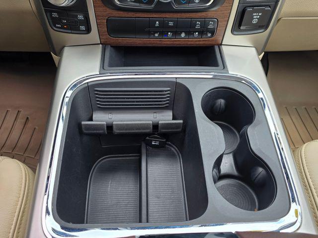 2017 Ram 1500 Laramie Crew Cab 4x4 5'7" Box