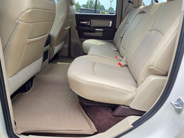 2017 Ram 1500 Laramie Crew Cab 4x4 5'7" Box