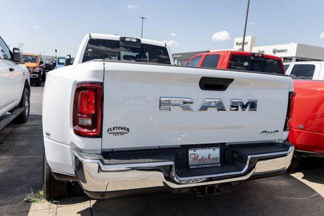 2026 Ram 3500 Tradesman Crew Cab 4x4 8 Box