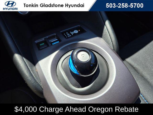 2025 Nissan LEAF S