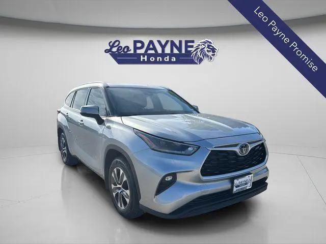 2021 Toyota Highlander XLE for sale in Ballwin, MO