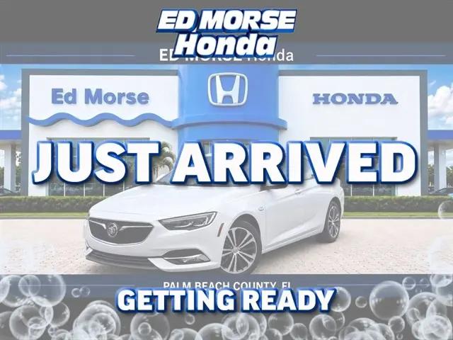 2019 Buick Regal Sportback FWD Essence for sale in Riviera Beach, FL