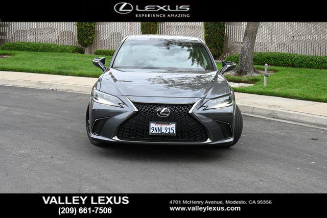 2024 Lexus ES 300h F SPORT Design