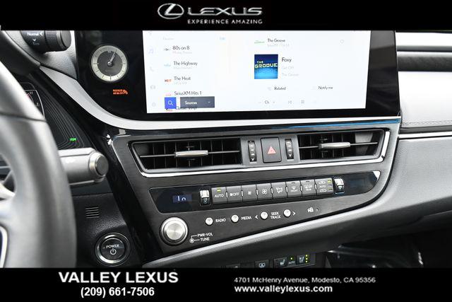 2024 Lexus ES 300h F SPORT Design
