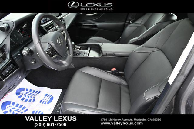 2024 Lexus ES 300h F SPORT Design