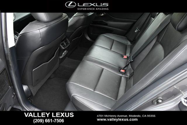 2024 Lexus ES 300h F SPORT Design