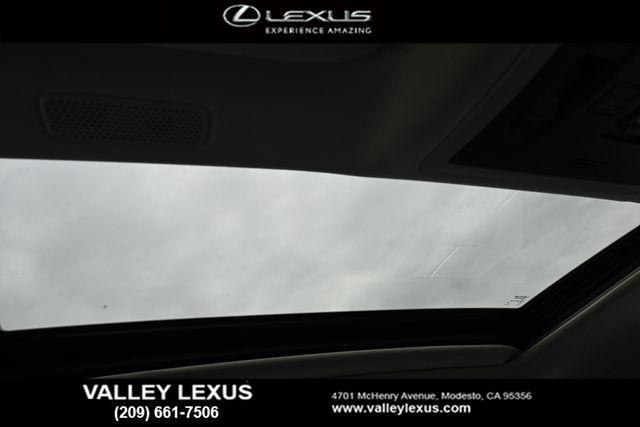 2024 Lexus ES 300h F SPORT Design