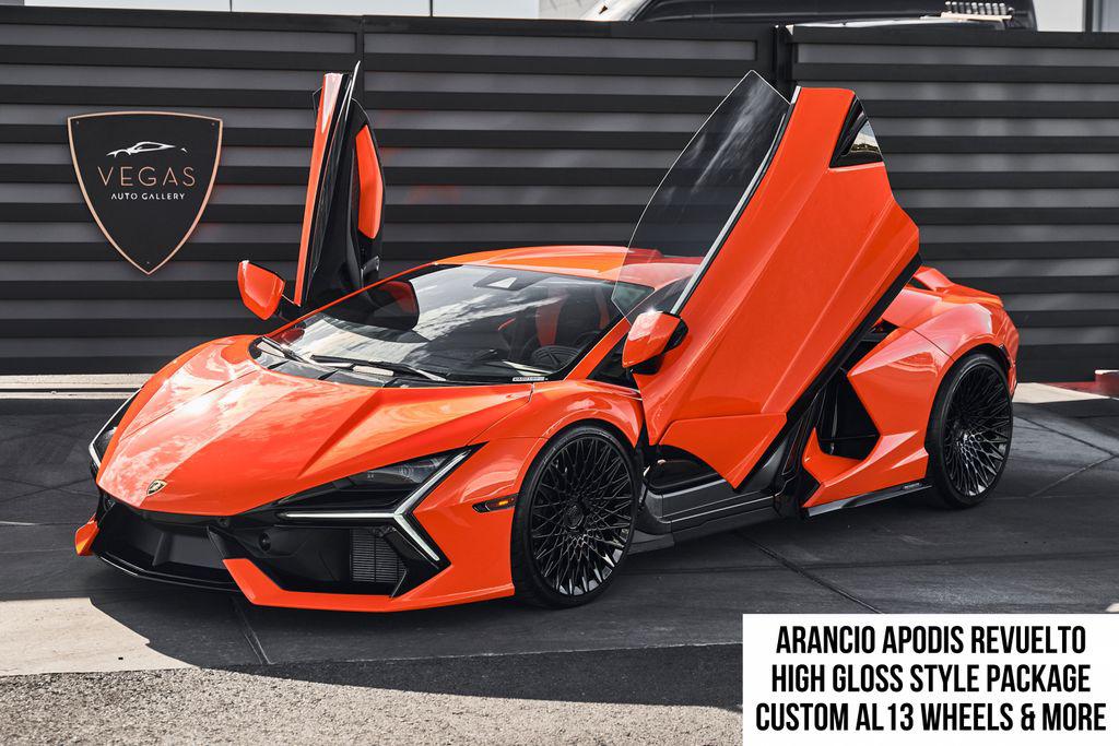 /2024 Lamborghini Revuelto