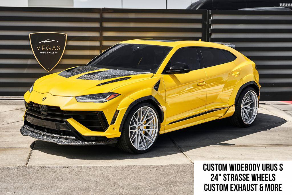 /2023 Lamborghini Urus