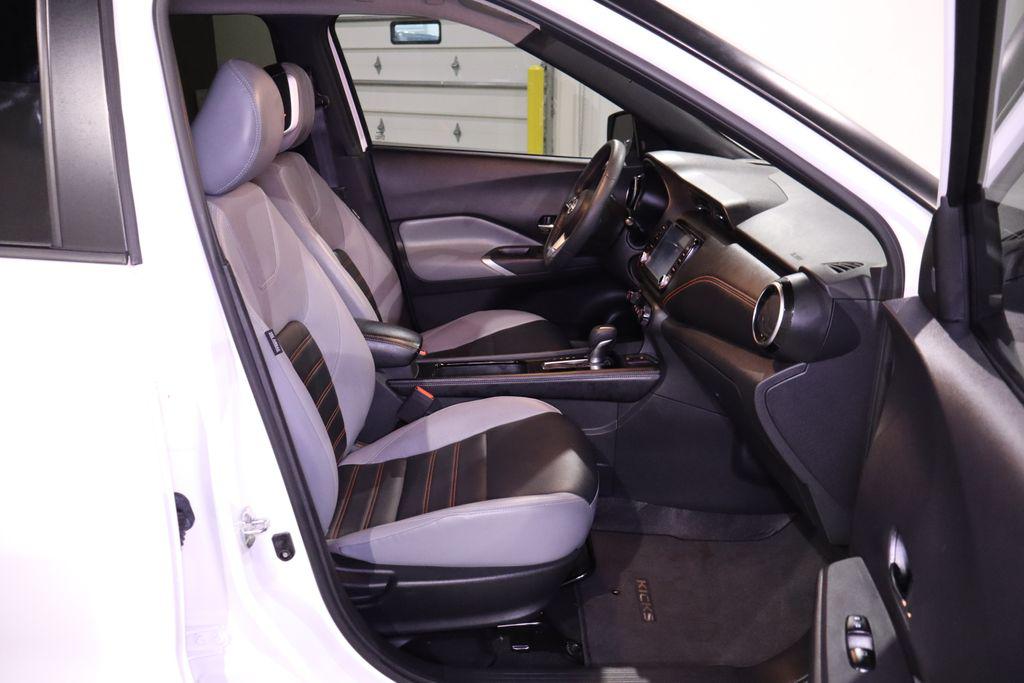 2024 Nissan Kicks SR - Photo 27