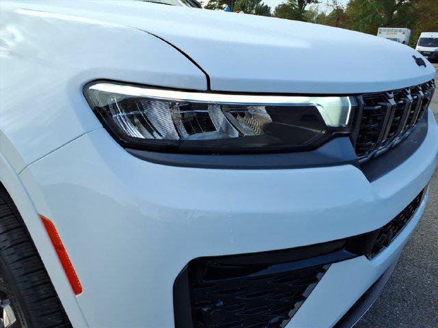 2027 Jeep Grand Cherokee GRAND CHEROKEE L SUMMIT 4X4 2027 Jeep Grand Cherokee GRAND CHEROKEE L SUMMIT 4X4